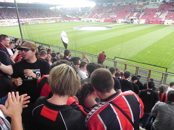 2011-04-30-79